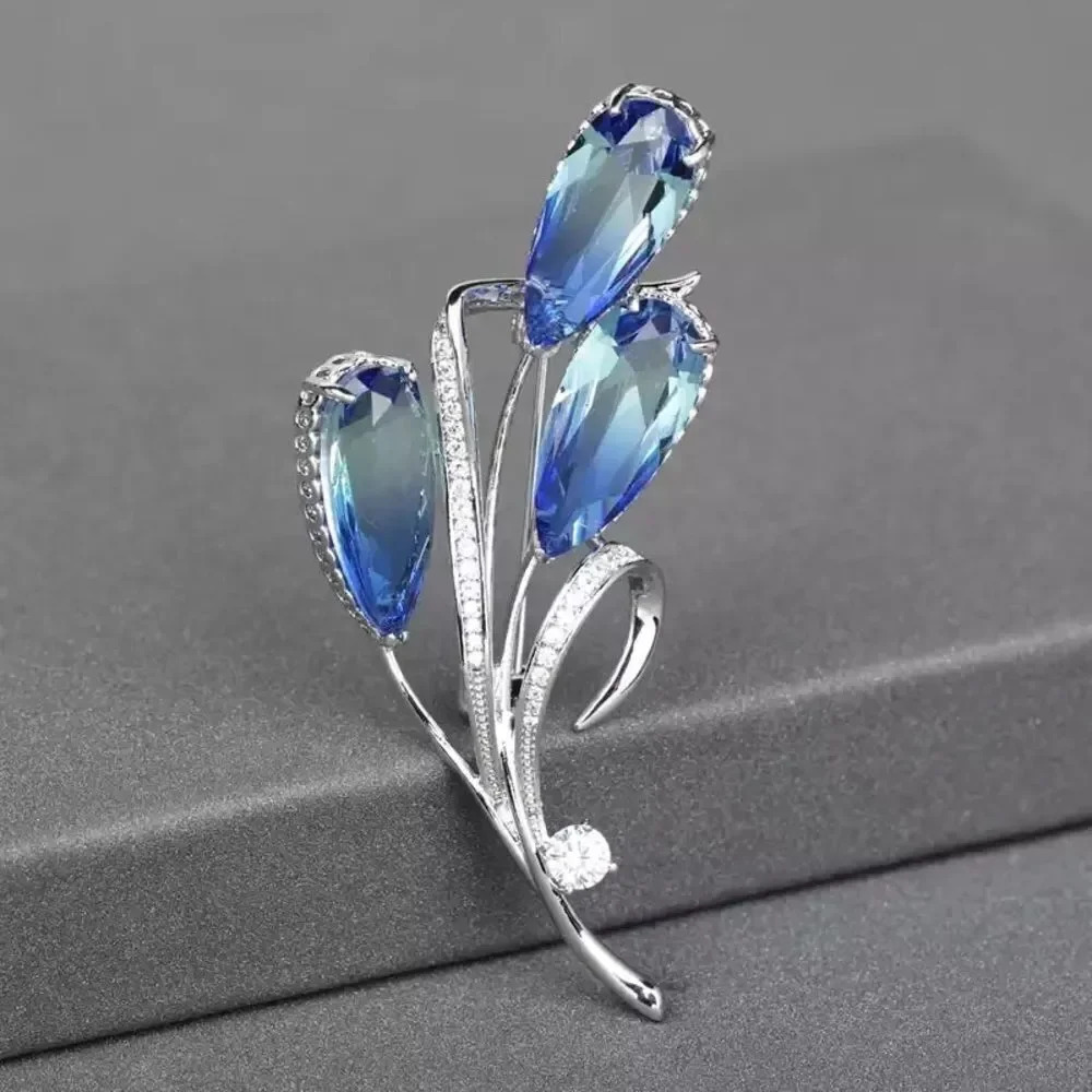 VQ Copper Flower Leaf Brooch